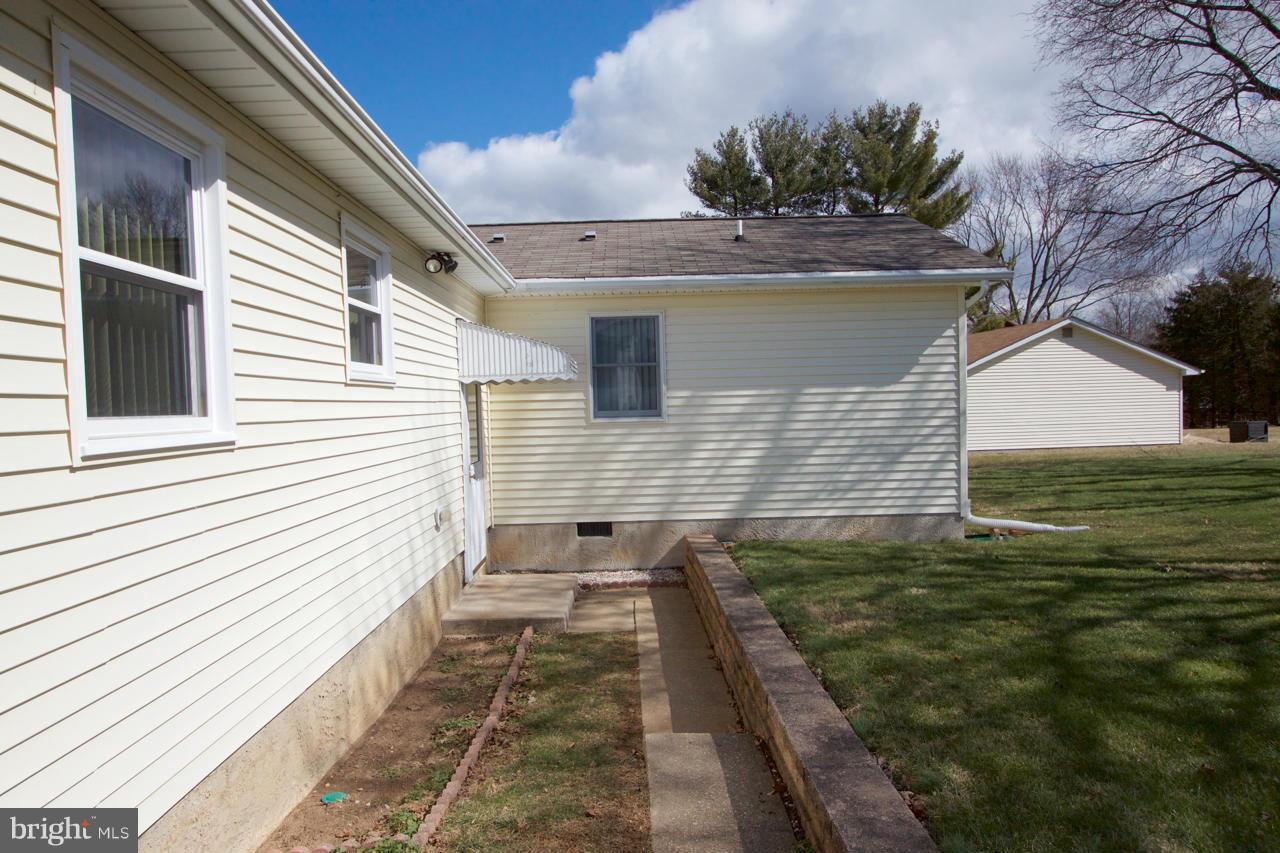 2307 Mills Road Fallston, MD 21047 - Photo 23 of 30 a view of a backyard of the house
