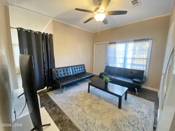 $199,900 | 7872 US 90, Sneads, FL 32460