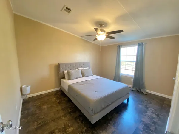 $199,900 | 7872 US 90, Sneads, FL 32460