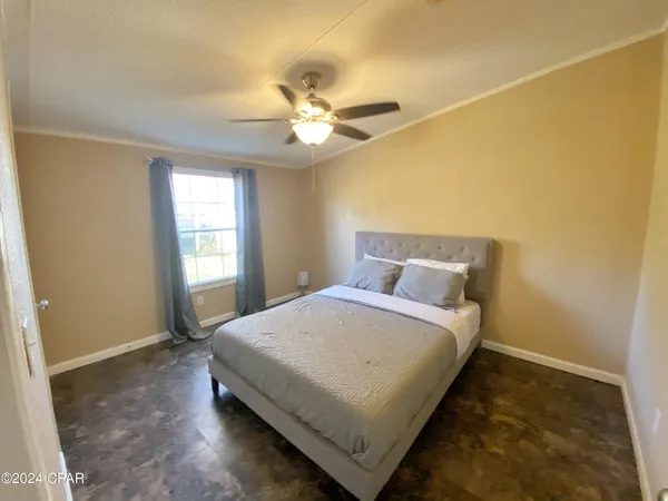 $199,900 | 7872 US 90, Sneads, FL 32460