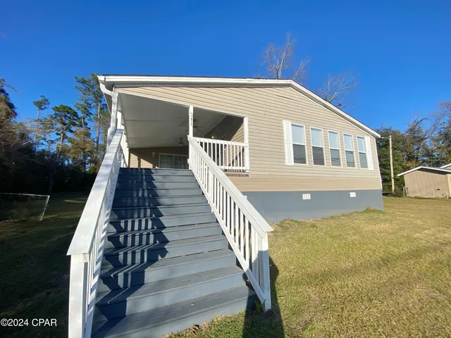$199,900 | 7872 US 90, Sneads, FL 32460