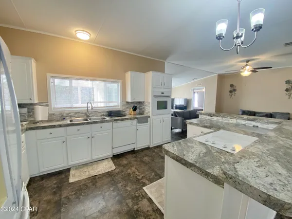 $199,900 | 7872 US 90, Sneads, FL 32460