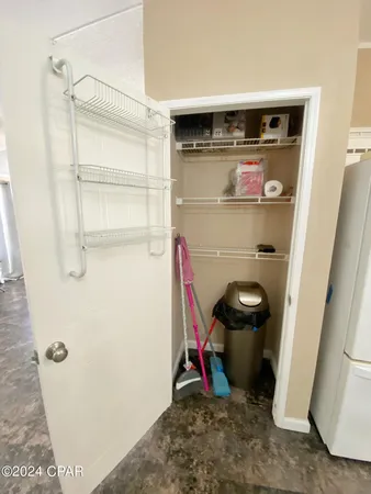 $199,900 | 7872 US 90, Sneads, FL 32460