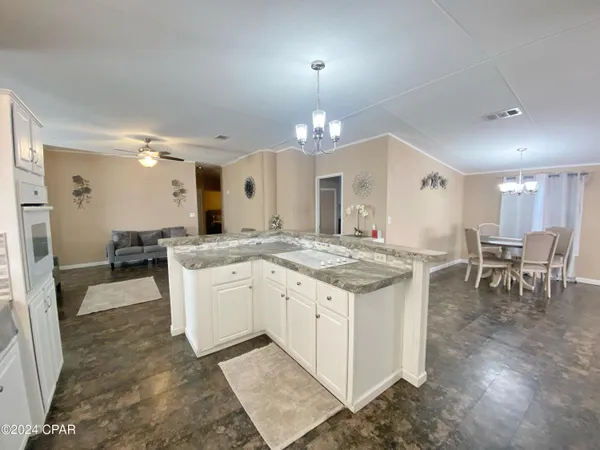 $199,900 | 7872 US 90, Sneads, FL 32460