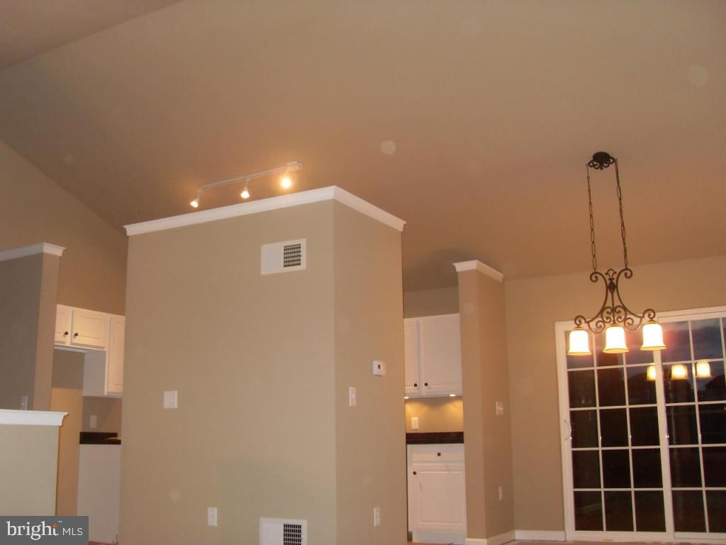 17 Vineyard Road, Unit 2 Christiana, PA 17509 - Photo 9 of 16 Gallery Image 9