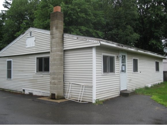 28 Flat Rock Bridge Road Rochester, NH 03868 - Photo 1 of 1