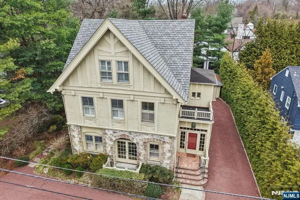 $1,495,000 | 167 Hobart Avenue, Short Hills, NJ 07078