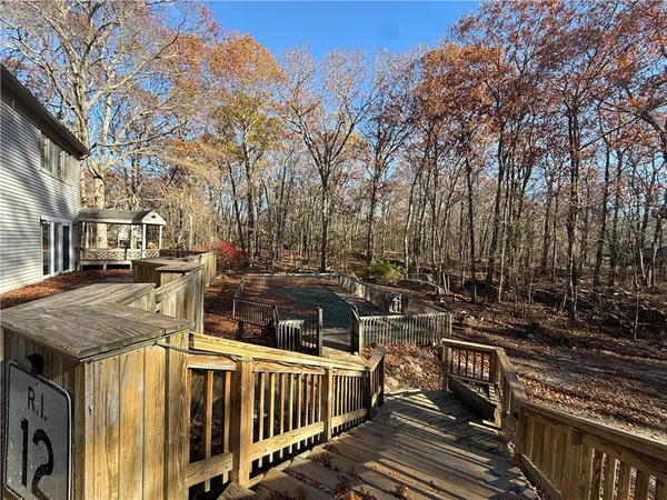 $949,900 | 26 Trout Brook Lane, Scituate, RI 02831