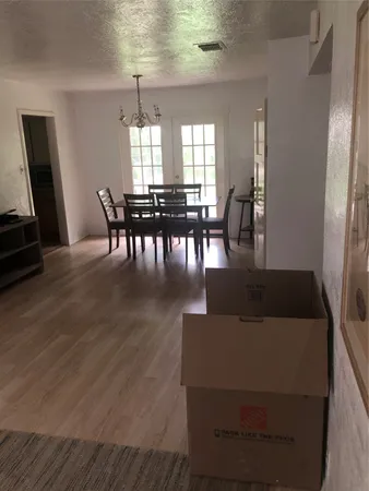 $1,799 | 4310 Holt Street, Bellaire, TX 77401