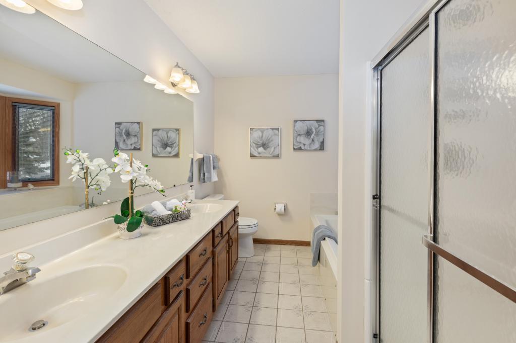 109 Interlachen Road Burnsville, MN 55306 - Photo 11 of 26 Gallery Image 11