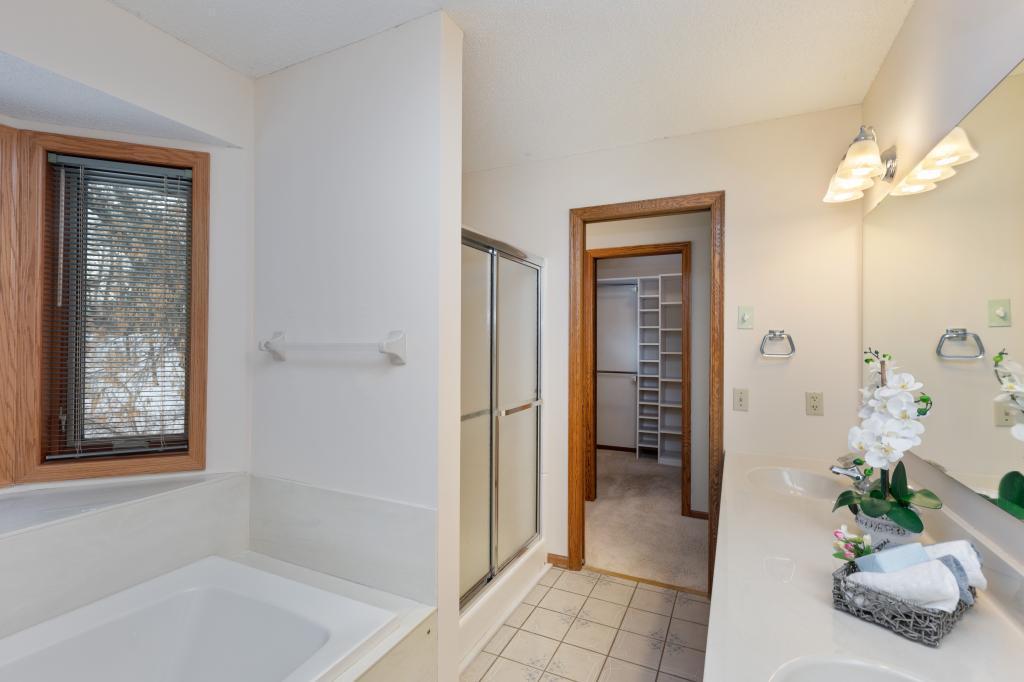 109 Interlachen Road Burnsville, MN 55306 - Photo 12 of 26 Gallery Image 12
