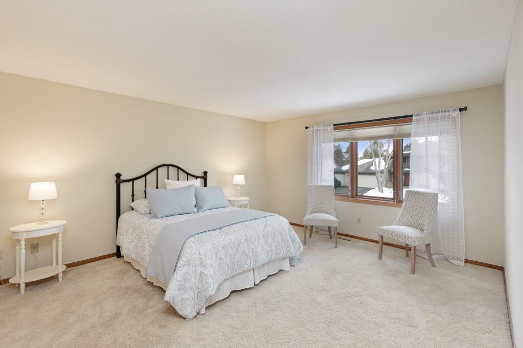109 Interlachen Road Burnsville, MN 55306 - Photo 9 of 26 Gallery Image 9