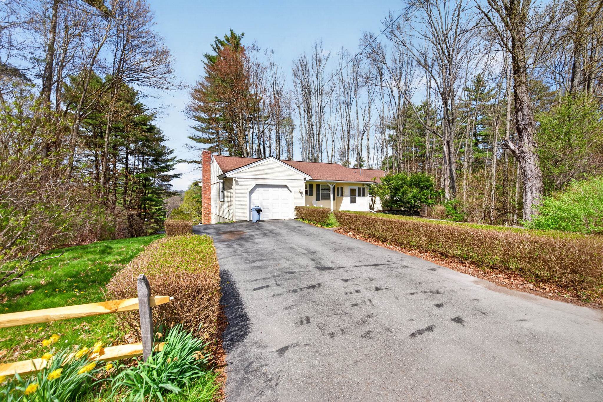 43 Gould Road Lebanon, NH 03784 - Photo 3 of 41 Gallery Image 3