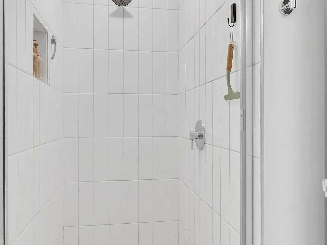 102 Duke Street, Unit 33 Nashville, TN 37207 - Photo 8 of 15 a bathroom with a shower