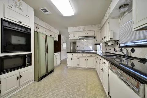 $450,000 | 2115 Lexford Lane, Houston, TX 77080