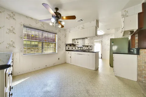 $450,000 | 2115 Lexford Lane, Houston, TX 77080