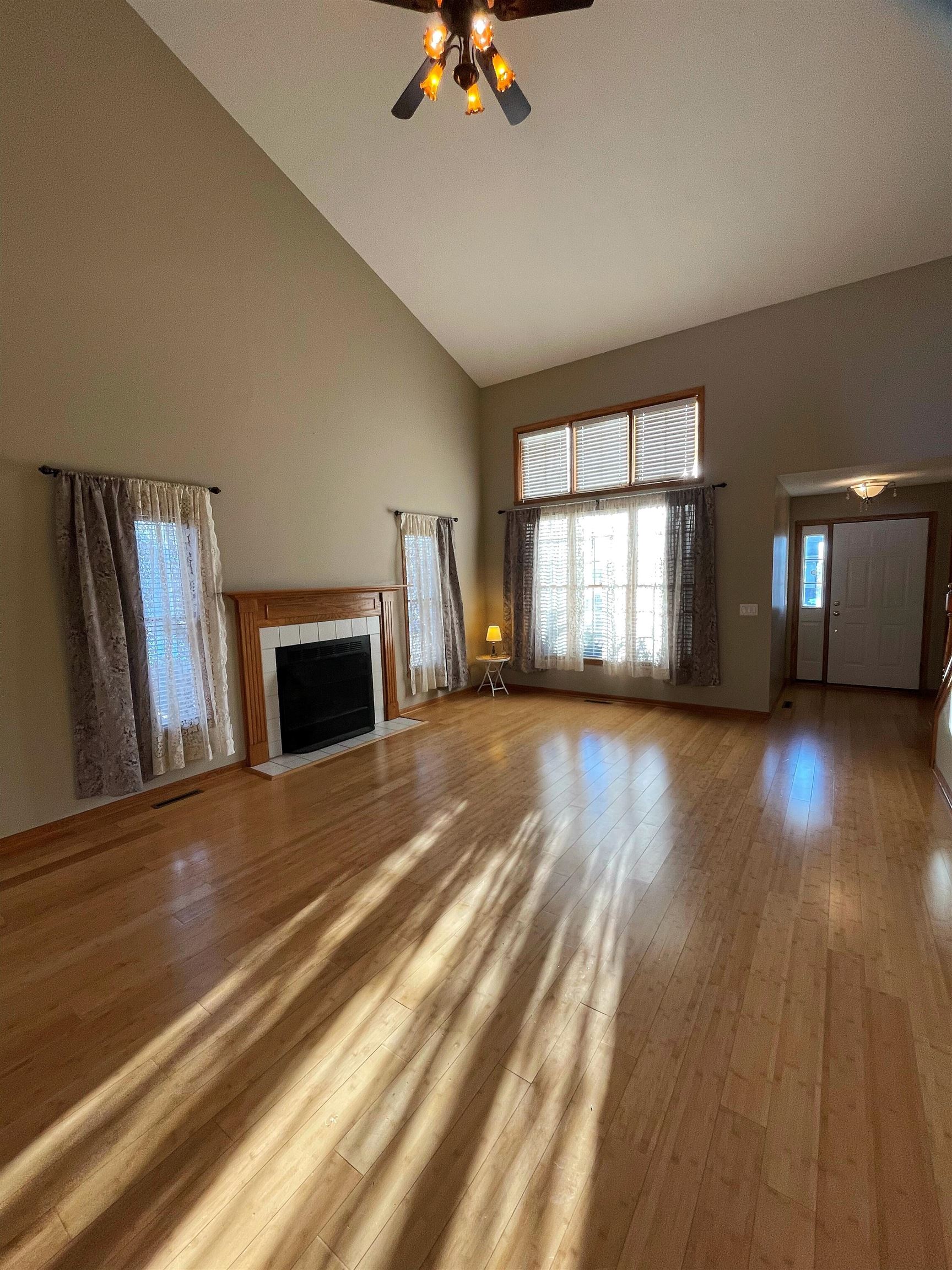 607 Riverbend Road Belvidere, IL 61008 - Photo 3 of 41 Gallery Image 3