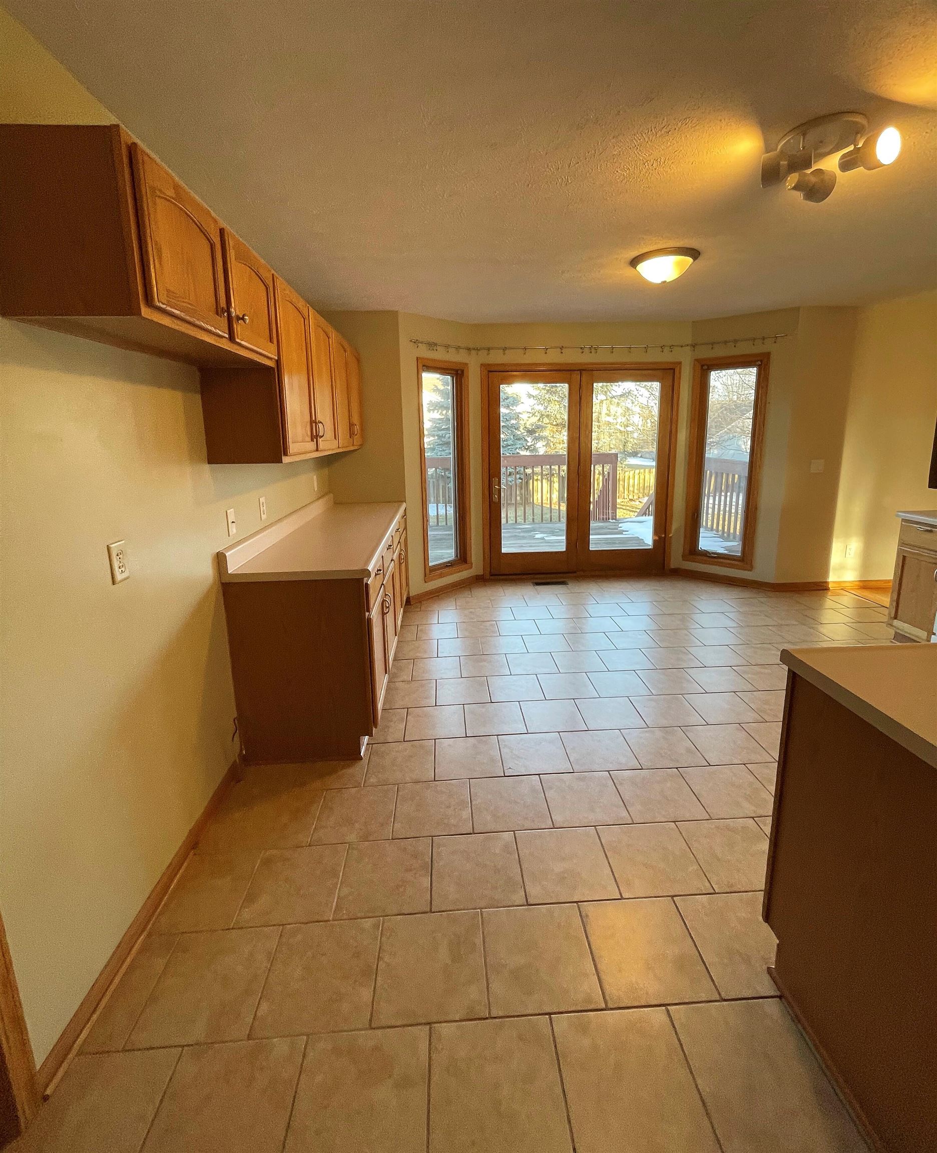 607 Riverbend Road Belvidere, IL 61008 - Photo 10 of 41 Gallery Image 10