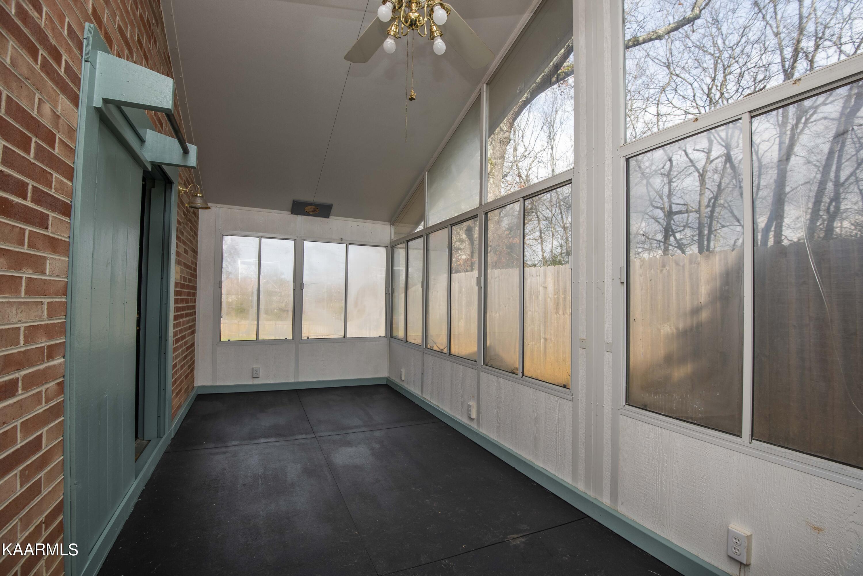115 Spears Road Friendsville, TN 37737 - Photo 40 of 55 Sunroom