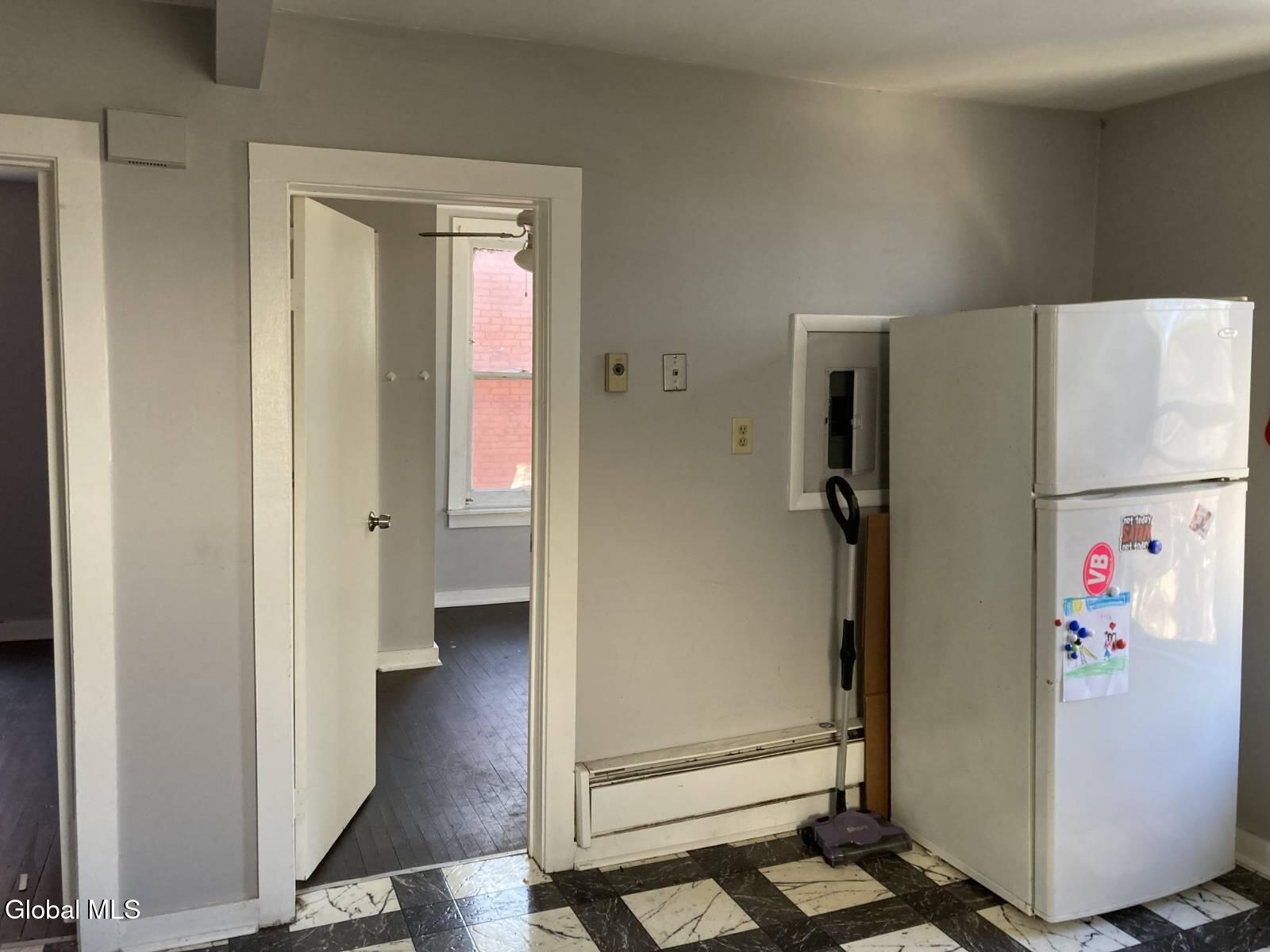 714 Union Street Schenectady, NY 12305 - Photo 11 of 28 714 #4-2