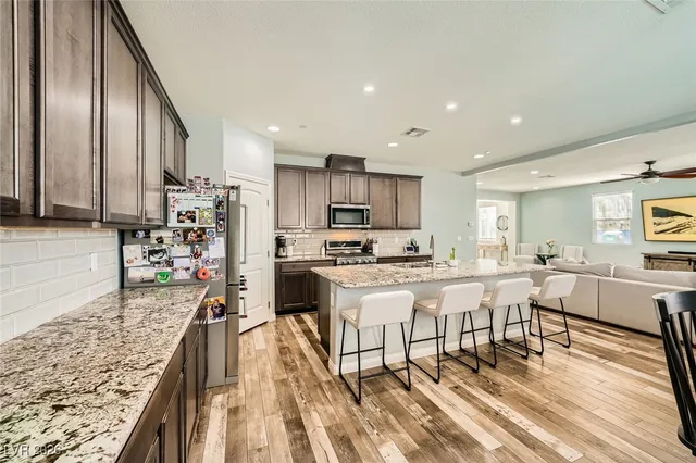 $645,000 | 674 Tremaine Court, Henderson, NV 89052