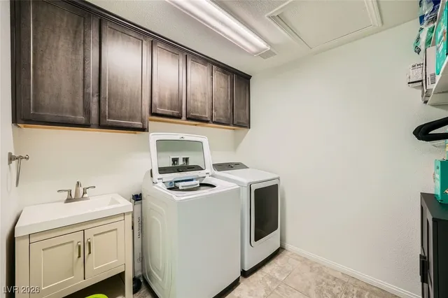 $645,000 | 674 Tremaine Court, Henderson, NV 89052