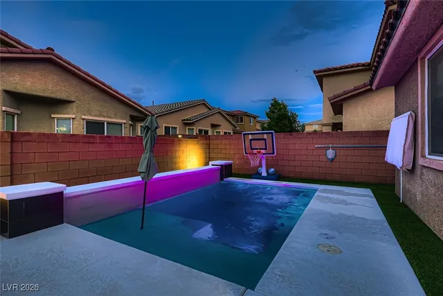 $645,000 | 674 Tremaine Court, Henderson, NV 89052