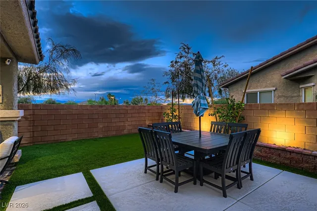 $645,000 | 674 Tremaine Court, Henderson, NV 89052
