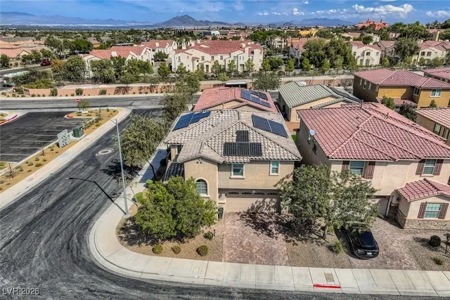 $645,000 | 674 Tremaine Court, Henderson, NV 89052