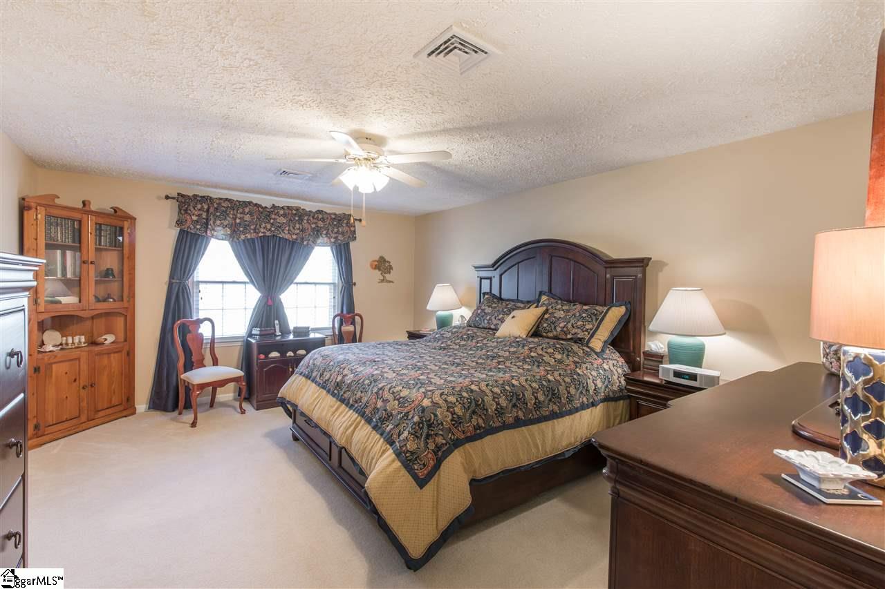 209 West Silverleaf Street Greer, SC 29650 - Photo 14 of 34 Gallery Image 14