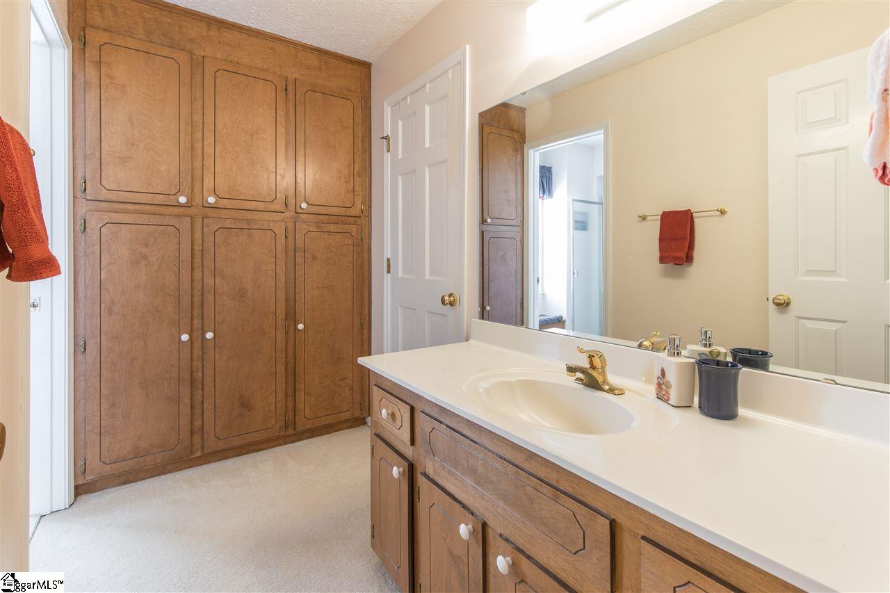 209 West Silverleaf Street Greer, SC 29650 - Photo 15 of 34 Gallery Image 15