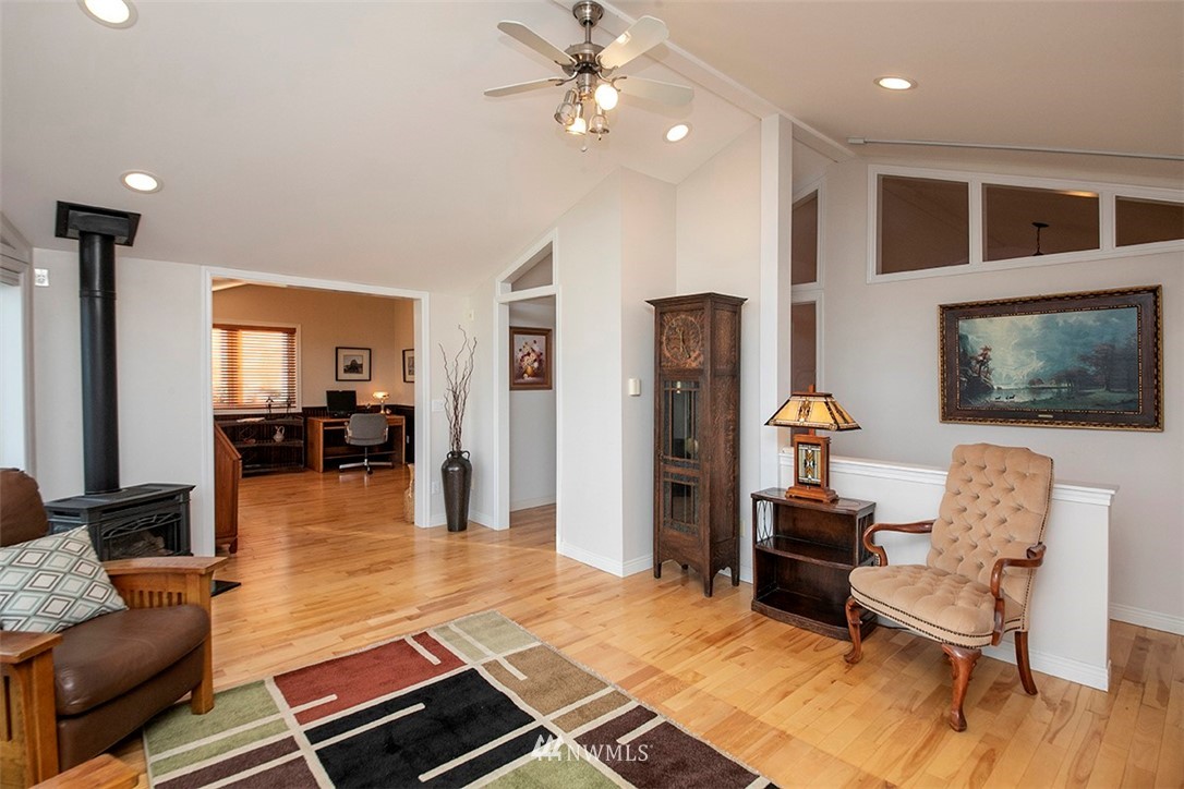 4892 Maple Cove Road Langley, WA 98260 - Photo 21 of 39 Gallery Image 21
