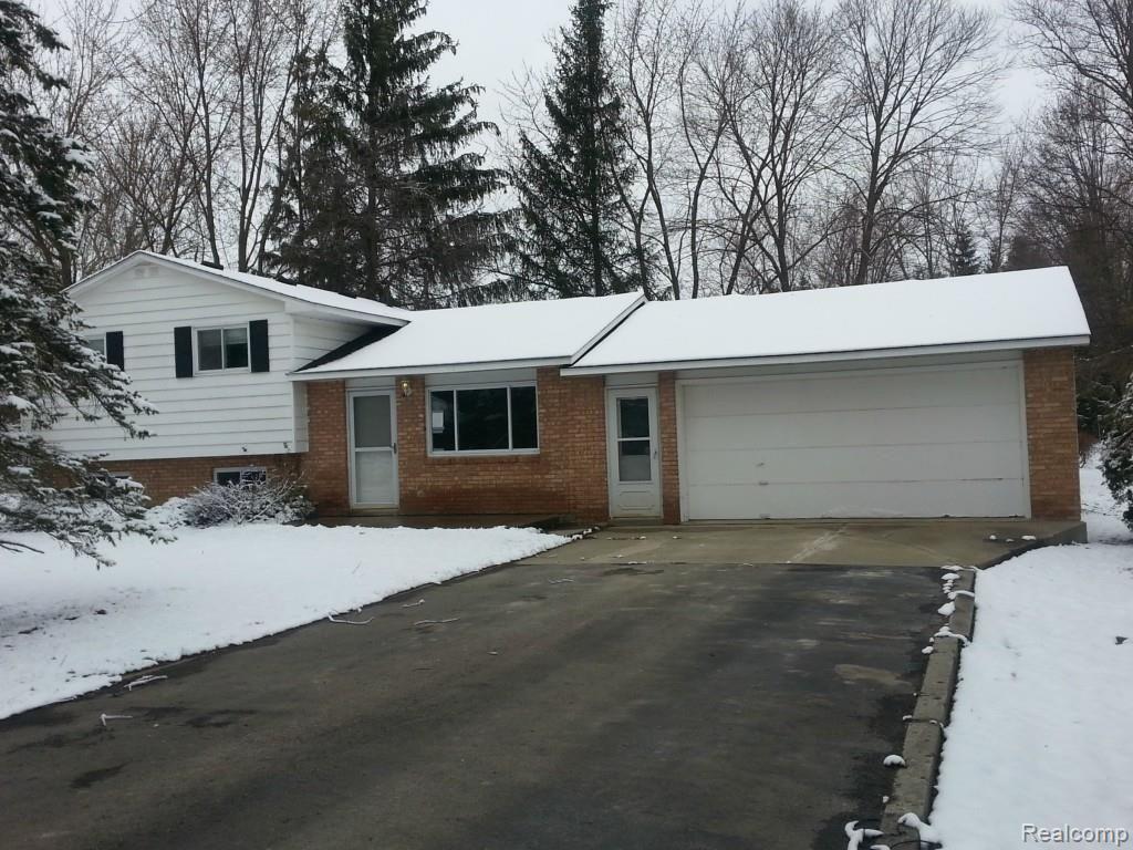 43930 Robson Road Belleville, MI 48111 - Photo 2 of 22 Front-4-15-14.jpg