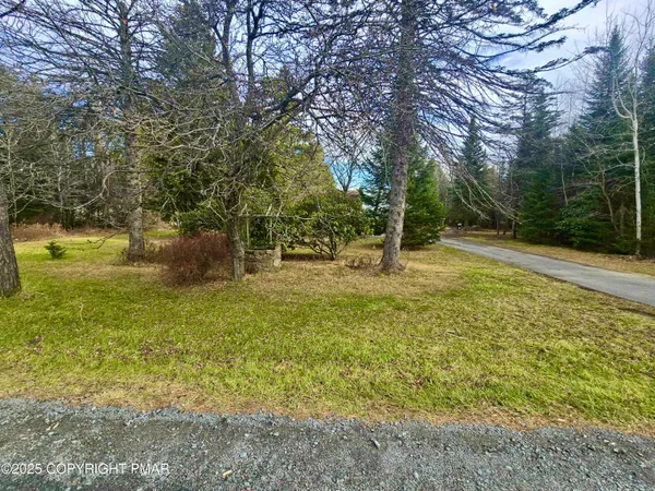 $319,000 | 4080 Highway 115, Blakeslee, PA 18610