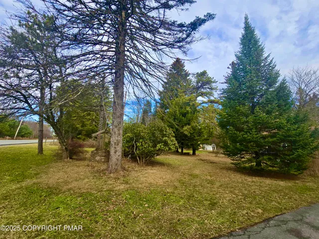 $319,000 | 4080 Highway 115, Blakeslee, PA 18610