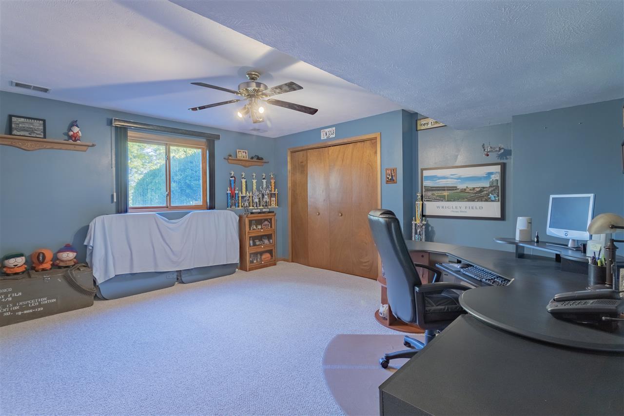 43 King Henry Road Southeast Poplar Grove, IL 61065 - Photo 17 of 35 Gallery Image 17