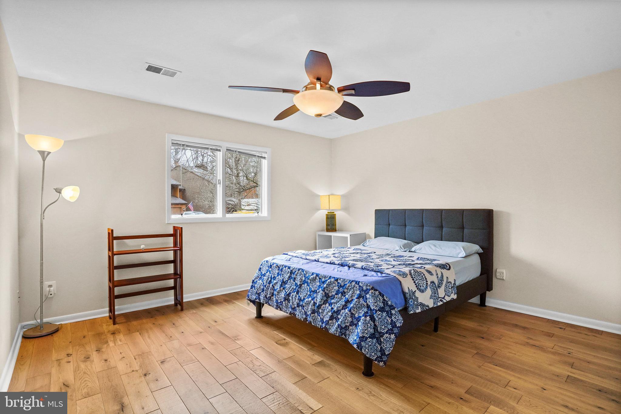 2247 Cedar Cove Court Reston, VA 20191 - Photo 23 of 46 Bedroom 2