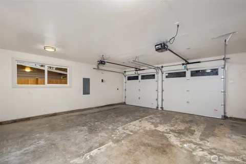 $1,139,999 | 10459 Northeast 142nd Street, Kirkland, WA 98034