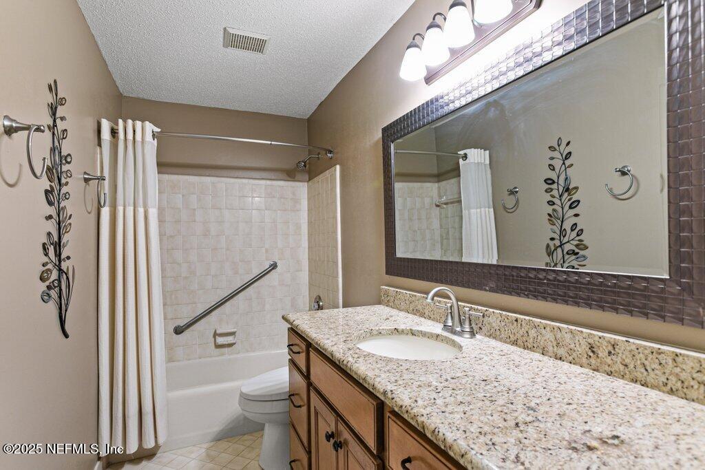 511 Valley Forge Road East Neptune Beach, FL 32266 - Photo 31 of 56 Hall Bath