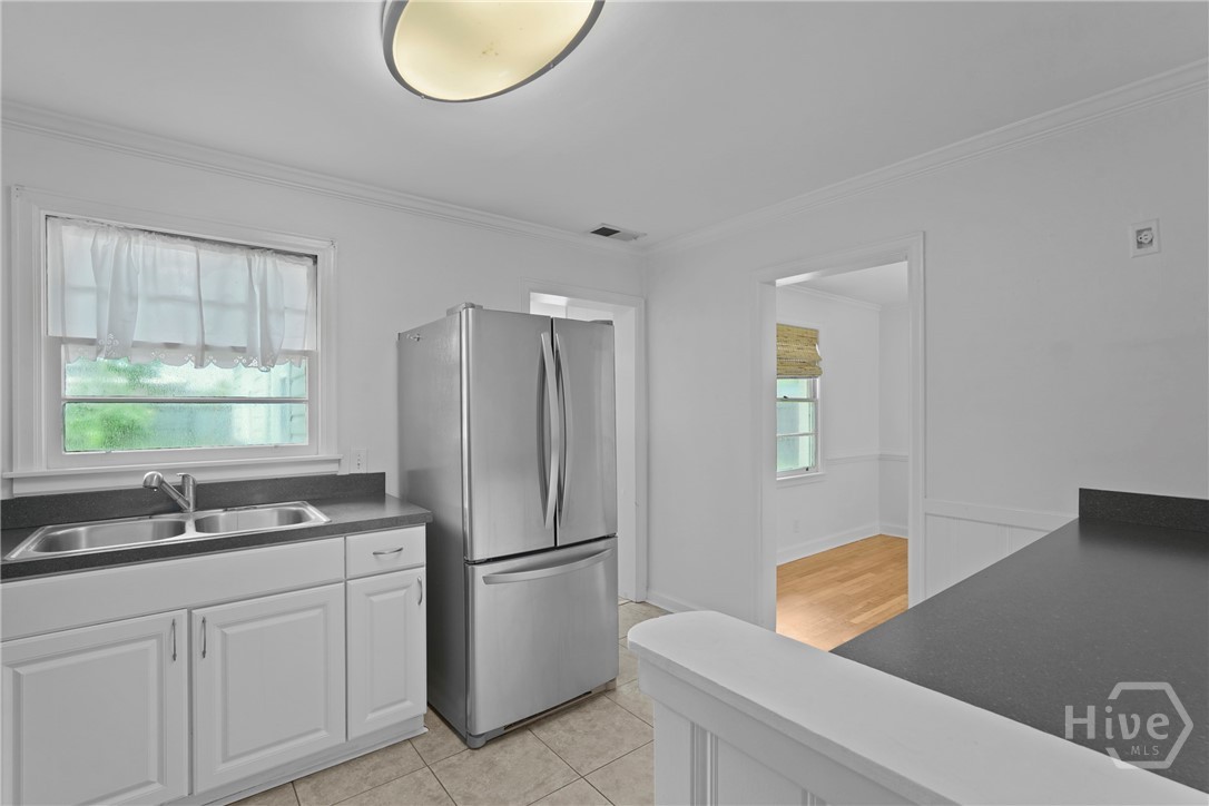 218 East 65th Street Savannah, GA 31405 - Photo 23 of 45