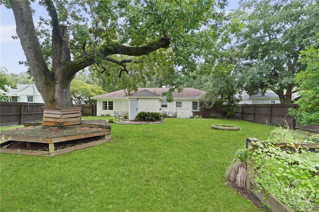 218 East 65th Street Savannah, GA 31405 - Photo 44 of 45