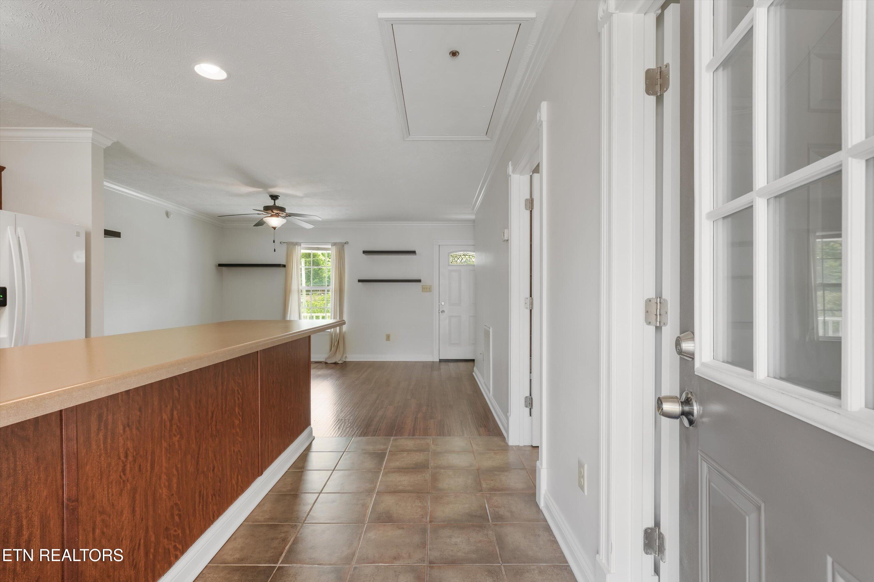 4516 Pleasant Ridge Road Knoxville, TN 37912 - Photo 5 of 24 4516-pleasant-ridge-entry-view