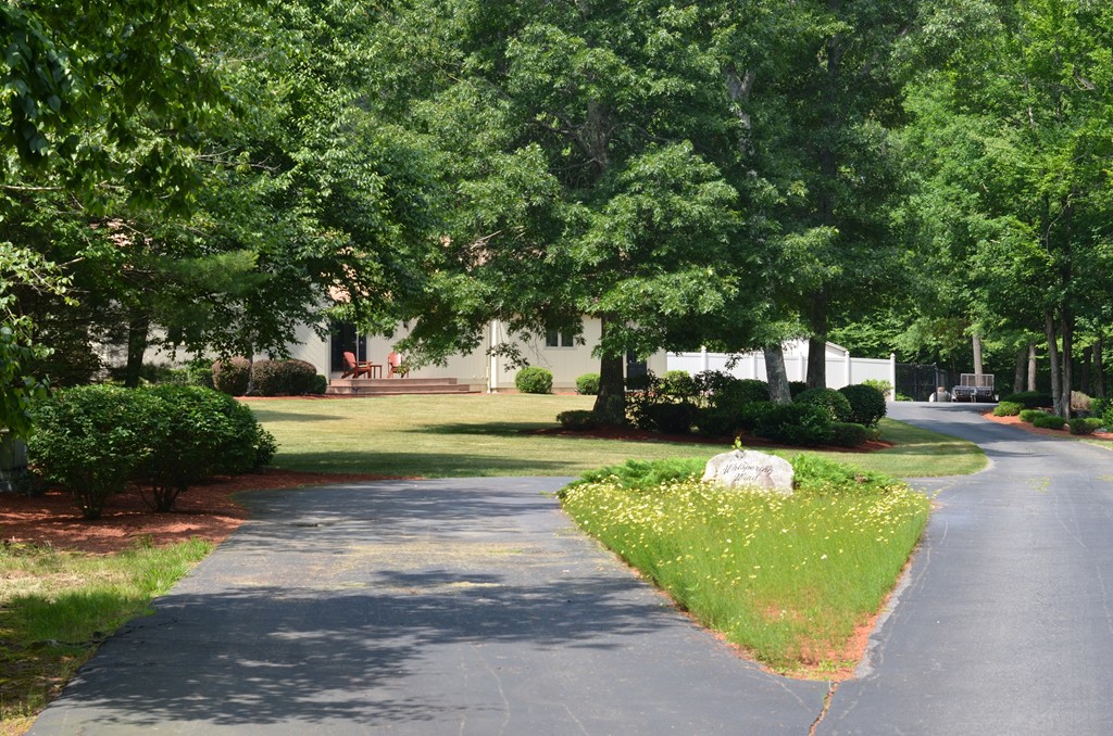 38 Hunters Ridge Road Middleboro, MA 02346 - Photo 1 of 25