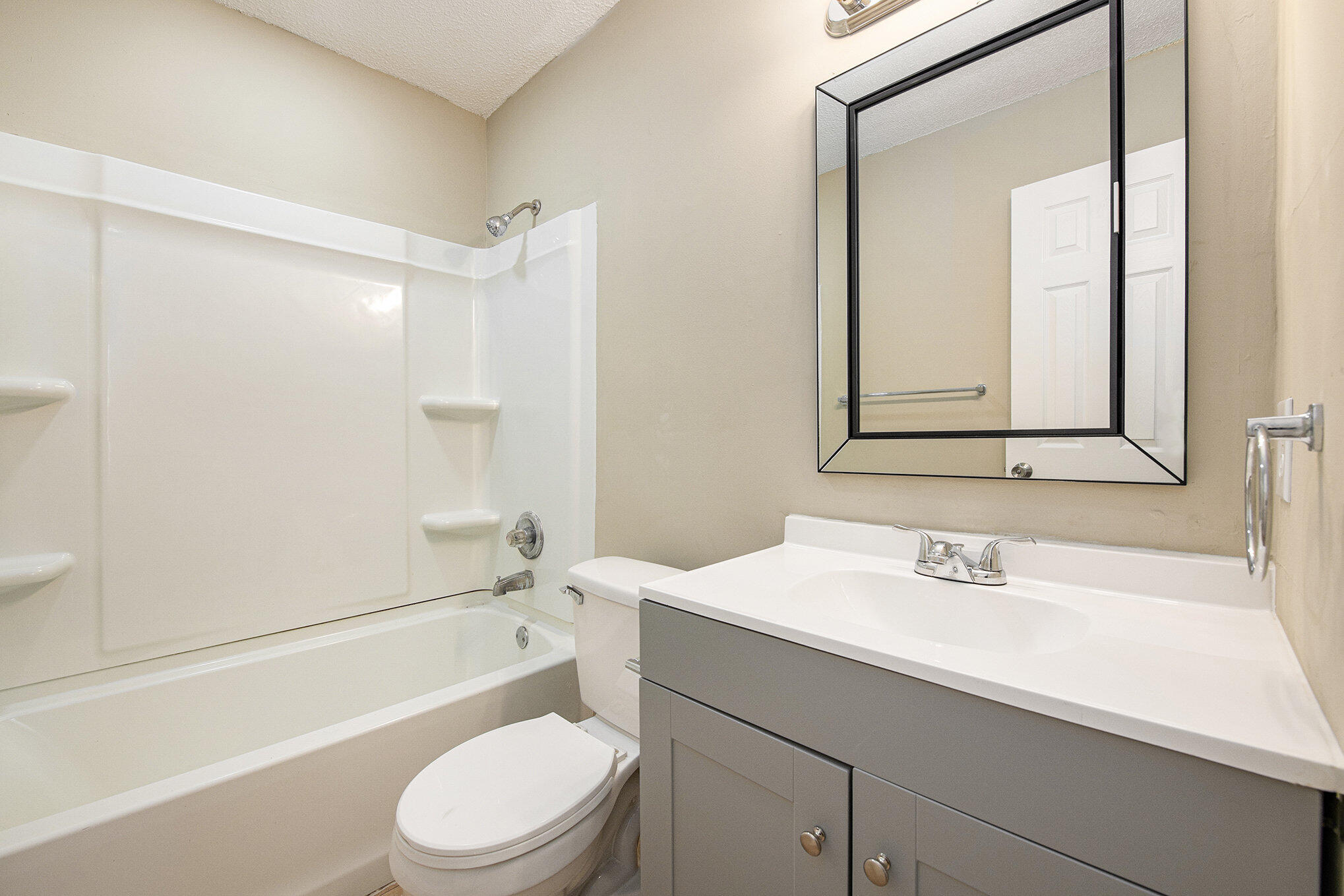 407 Kingbird Road Ladson, SC 29456 - Photo 13 of 18 013__dsc0139_721