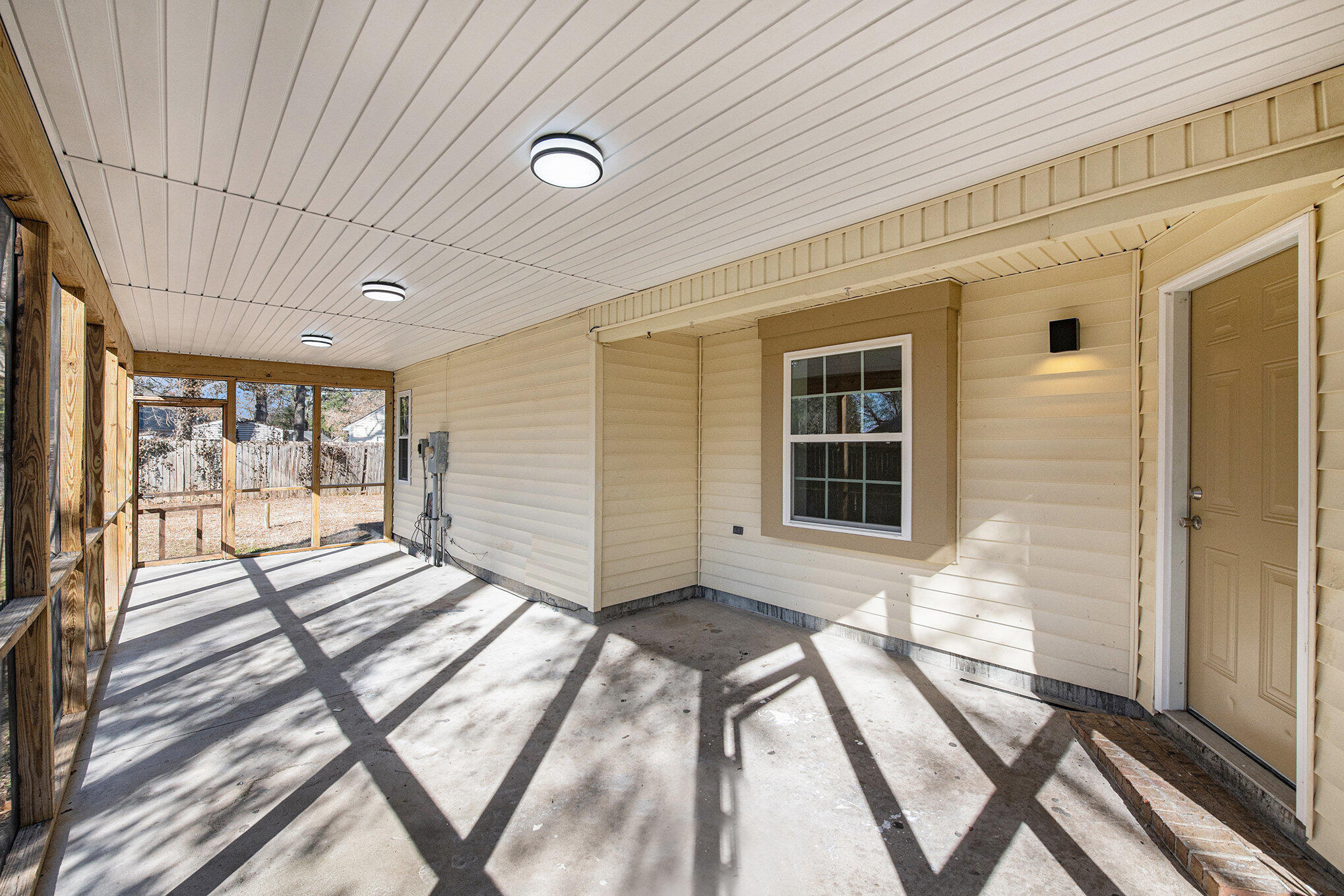 407 Kingbird Road Ladson, SC 29456 - Photo 15 of 18 015_file_164