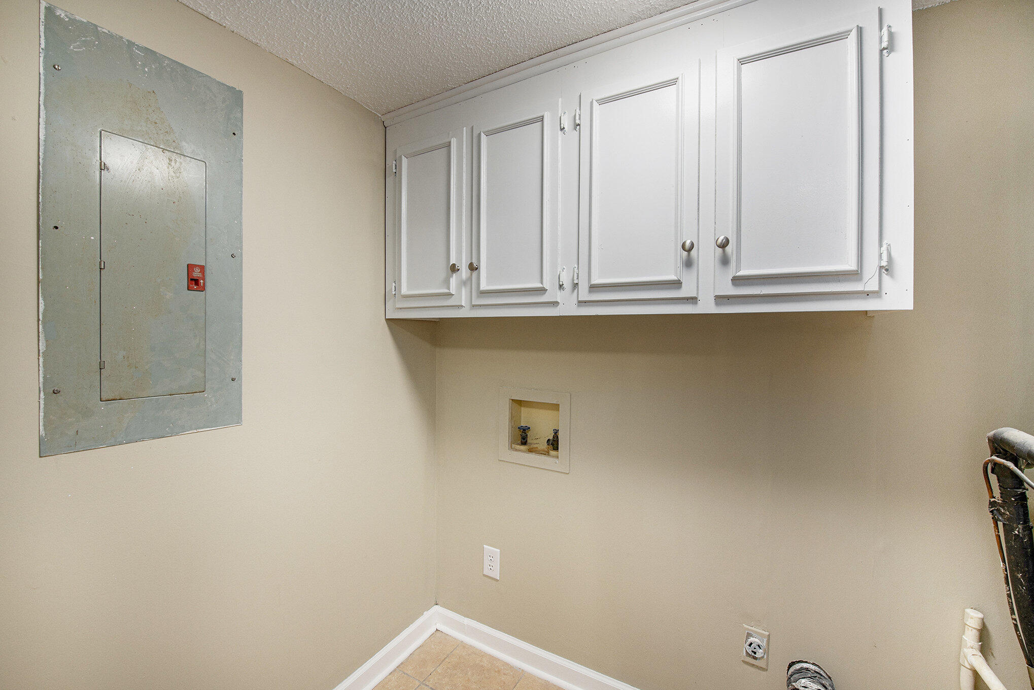 407 Kingbird Road Ladson, SC 29456 - Photo 9 of 18 009_file_140