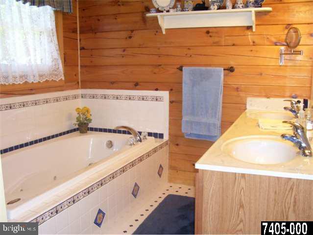 1135 Ridge Road Gettysburg, PA 17325 - Photo 15 of 25 Gallery Image 15