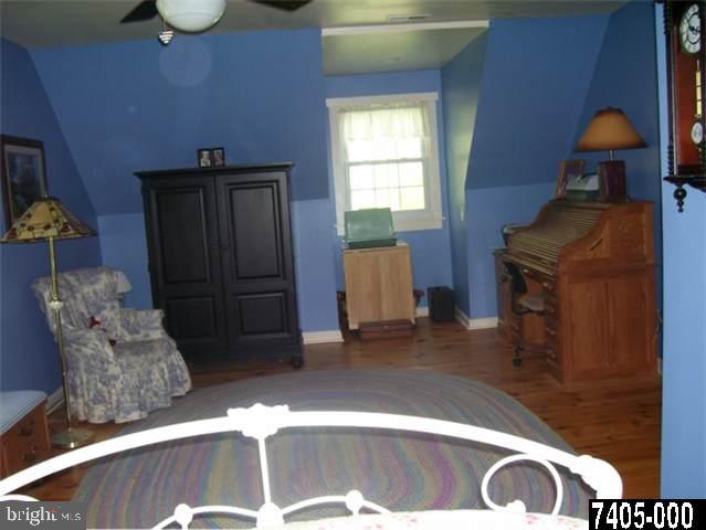 1135 Ridge Road Gettysburg, PA 17325 - Photo 17 of 25 Gallery Image 17