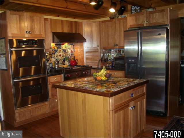 1135 Ridge Road Gettysburg, PA 17325 - Photo 9 of 25 Gallery Image 9