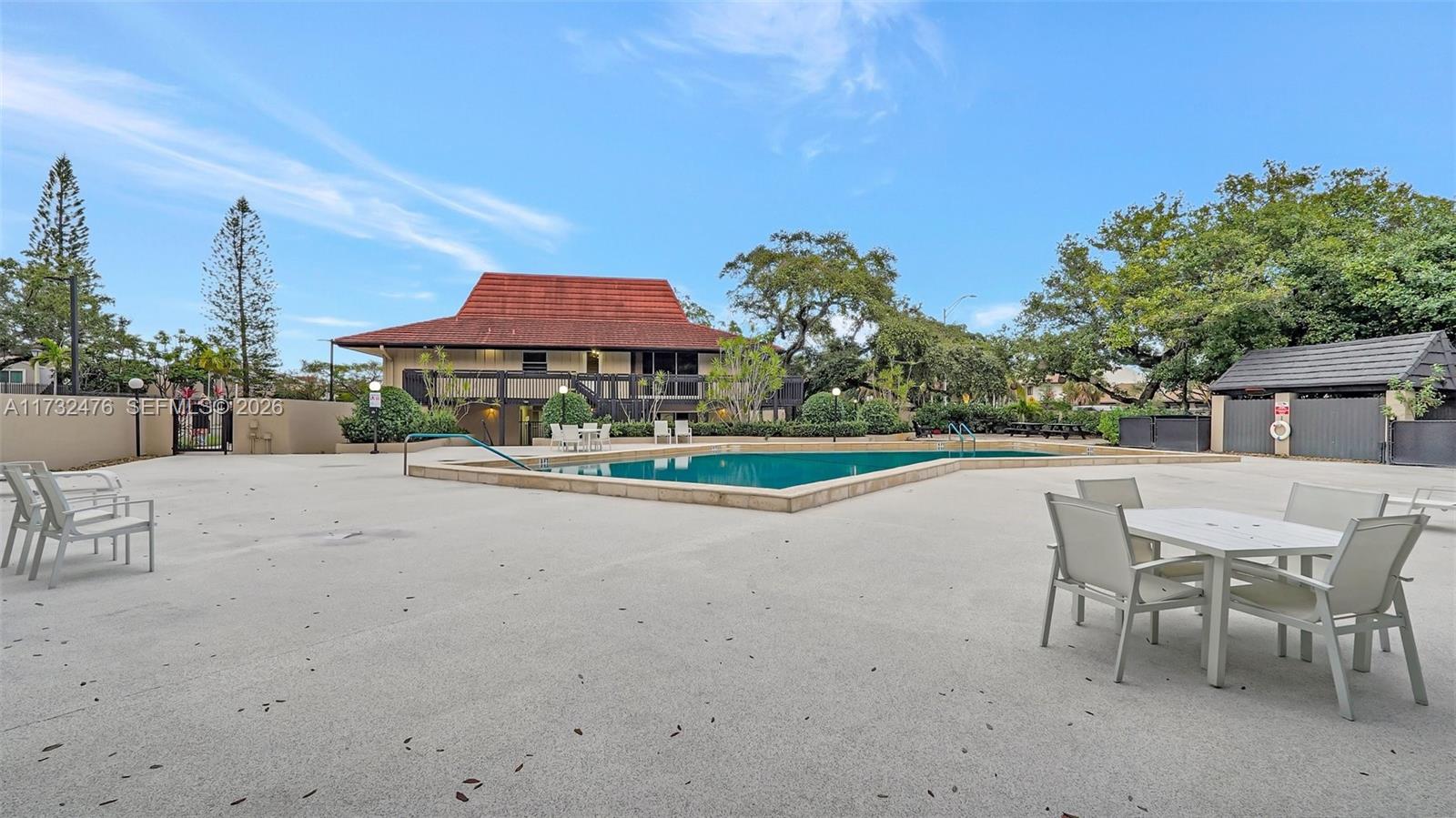 481 Ives Dairy Road, Unit 1054 Miami, FL 33179 - Photo 32 of 36